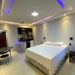 Apartamento 402 Lindo Flat Mobiliado De Iracema